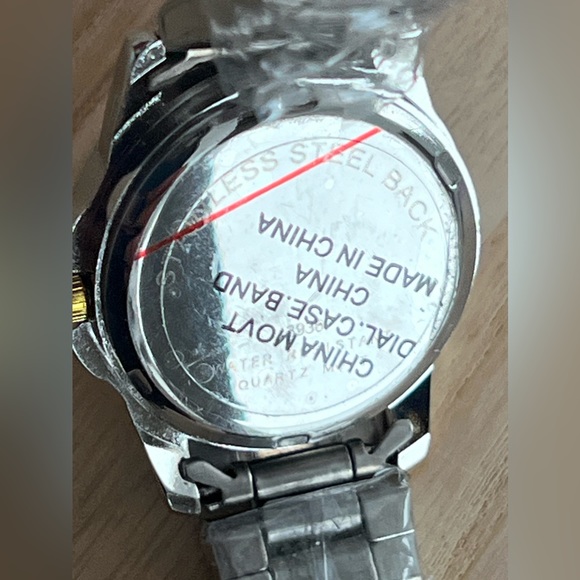 Milano Expressions Ladies Watch Stainless Bracelet White Dial Gold Tone Hands - Picture 7 of 11